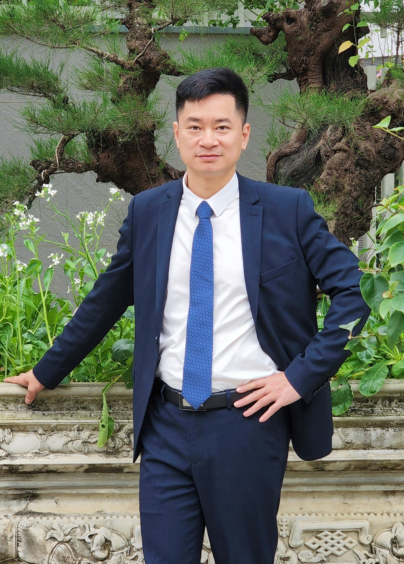 thầy Tùng